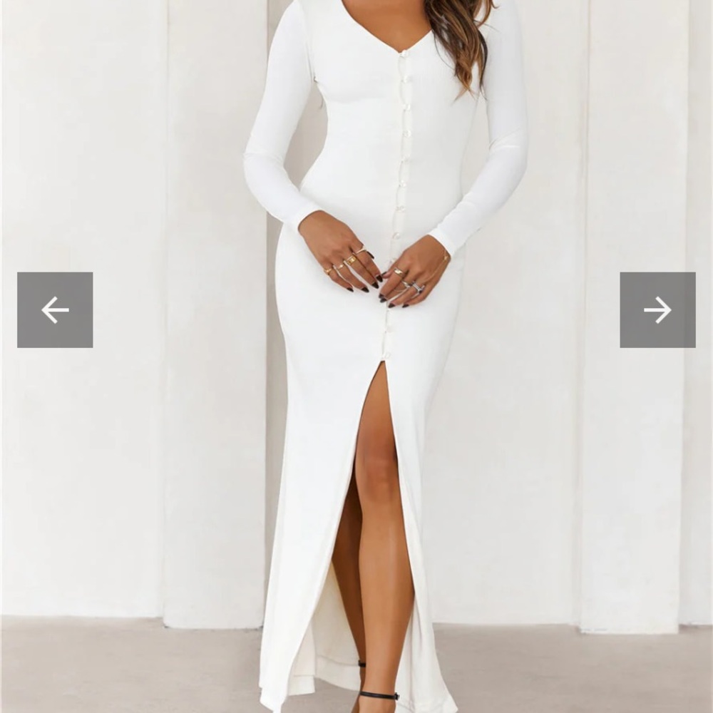 NWT Hello Molly YOUR STYLE GUIDE LONG SLEEVE MAXI DRESS in white